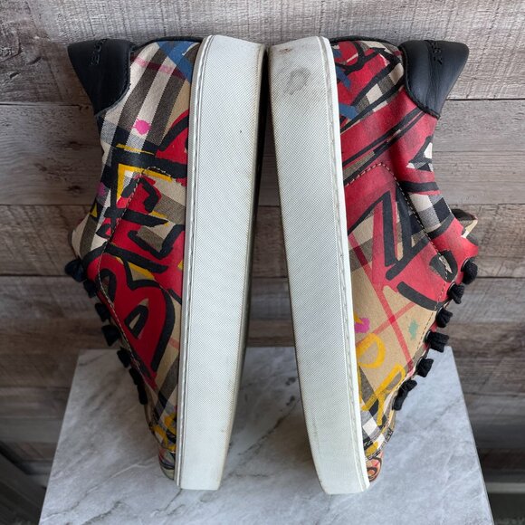 Burberry Westford Graffiti Low Top Sneaker - Picture 7 of 13